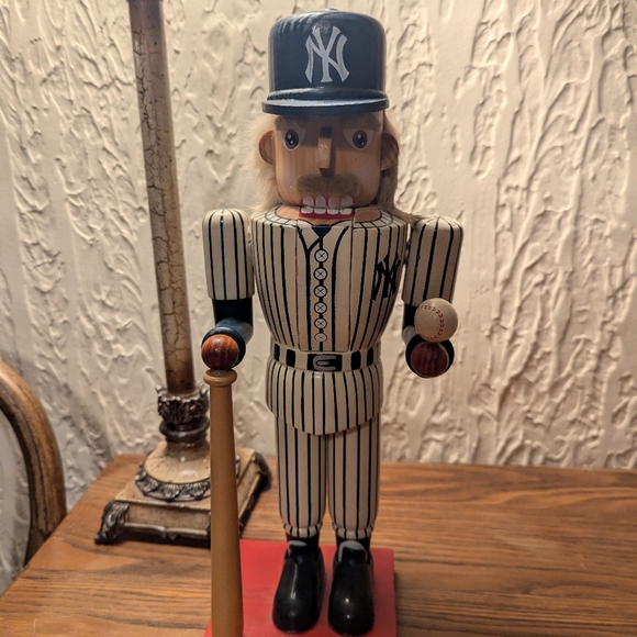 NY Yankee Nutcracker and Don Mattingly Bobblehead - Picture 4 of 13